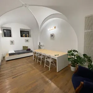 San Michele - Intero In Pieno Centro Appartement